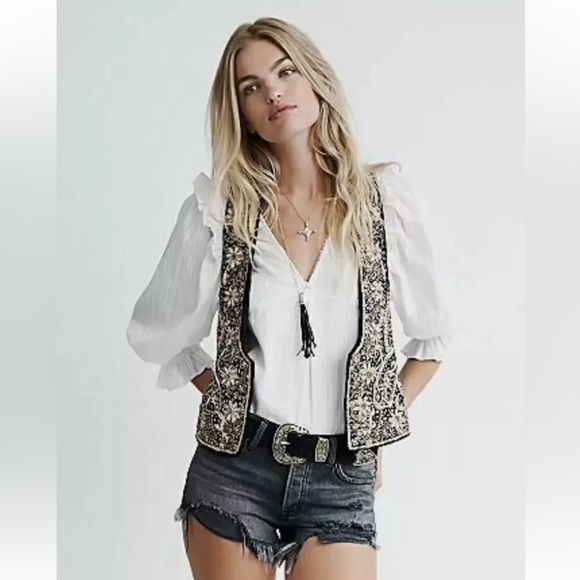 NWT Free People Giselle Velvet Beaded Vest. Size Small. - Picture 2 of 7